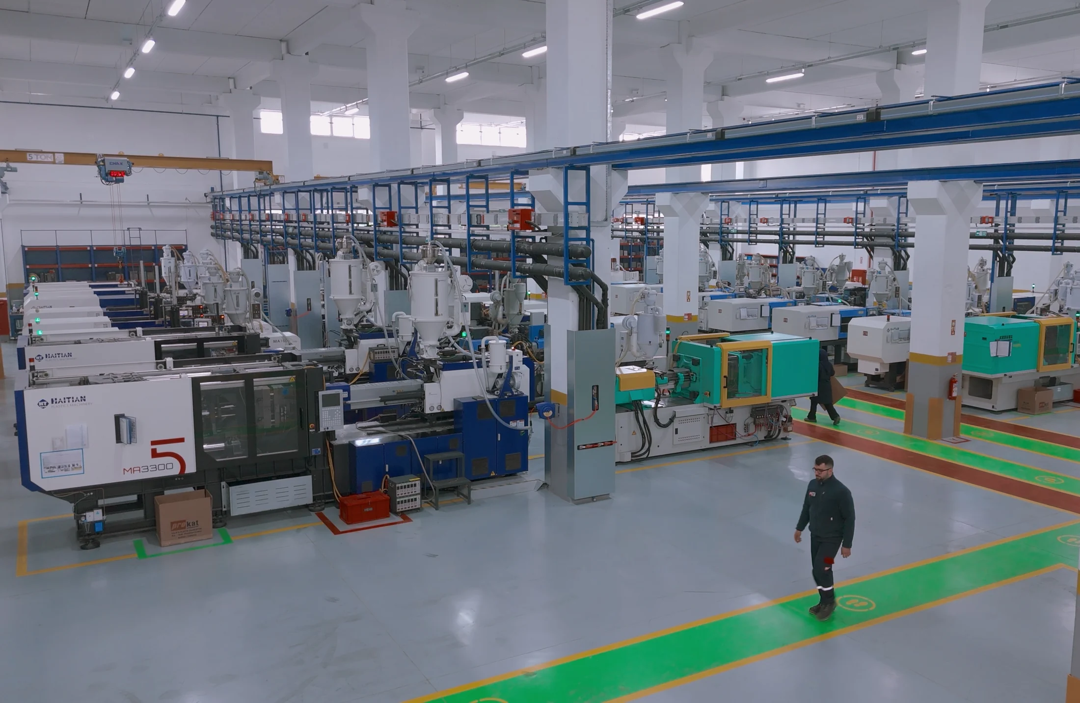 Plastik Enjeksiyon üretim alanı